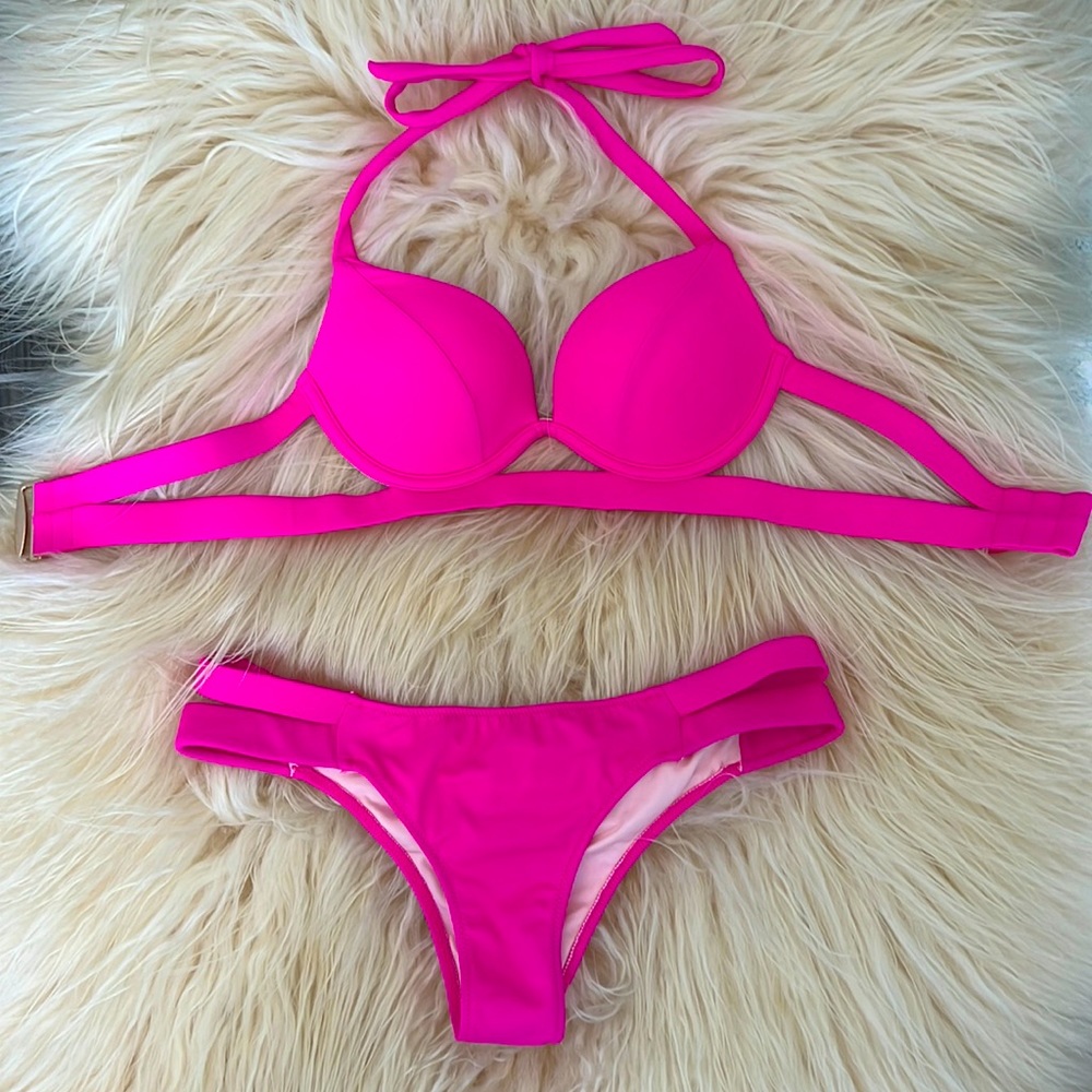 Victoria’s Secret Very Sexy Bikini